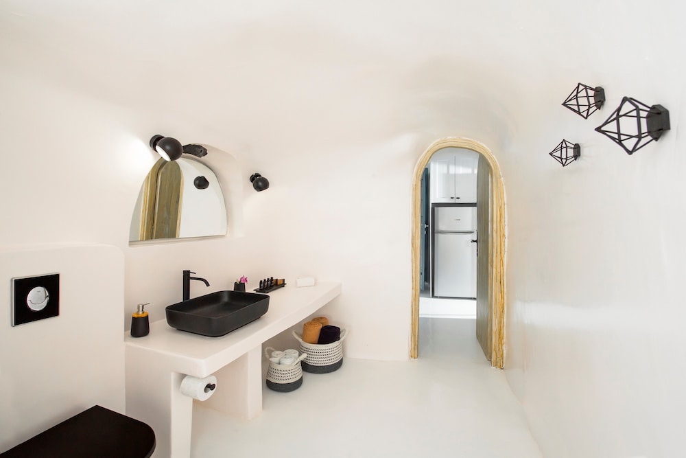 Nano Oia Villas