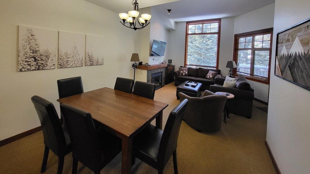 Sun Peaks Vacations - Settlers Crossing 41 - Property Image 4