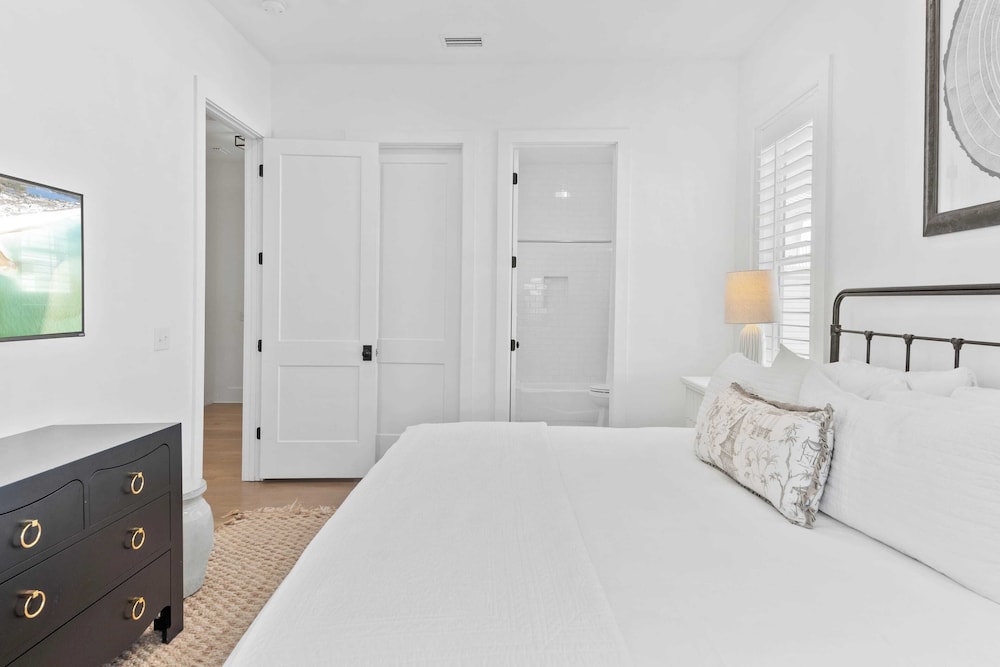 Grayt Digs by Avantstay Next to Beach, Oceanview