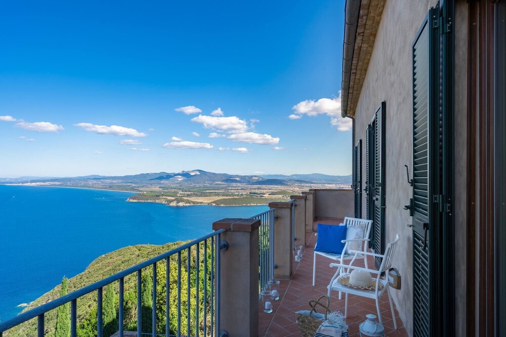 "luxury House In Populonia Above The Sea" view 4