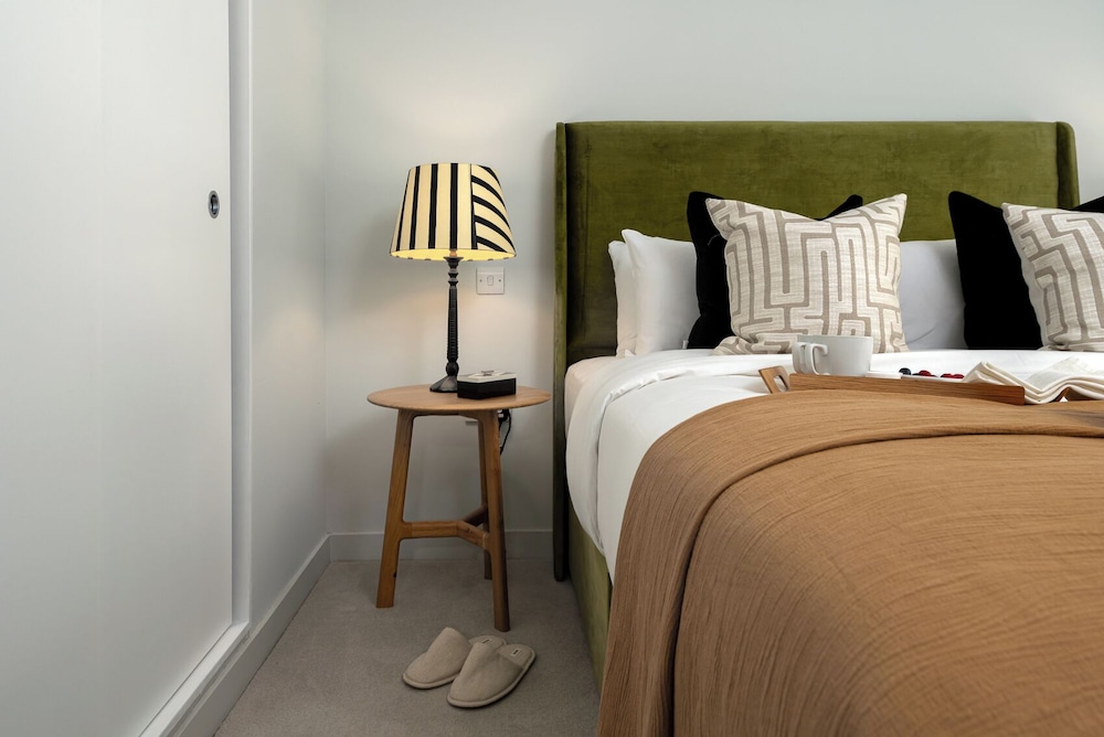 Your Apartment - Liverpool Street