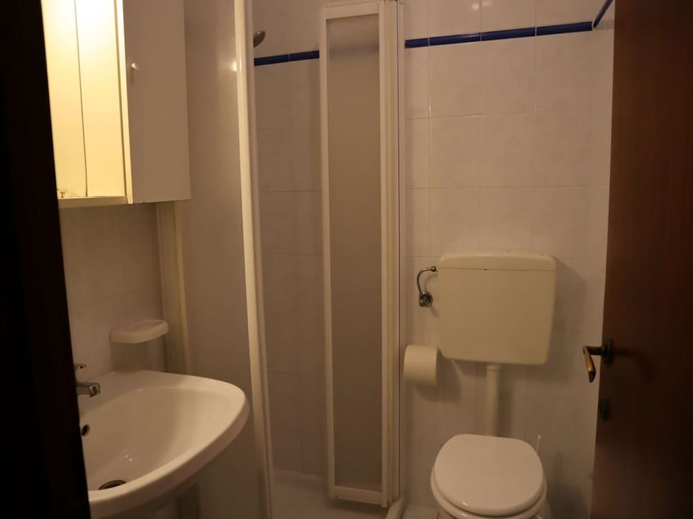 Flat for 4 People With Terrace in Residence With Shared Swimming Pool view 4