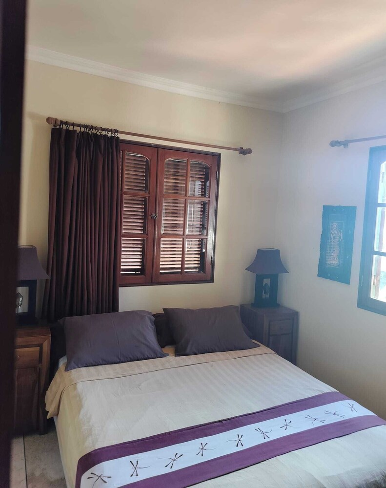 Villa Layang Bulan for men