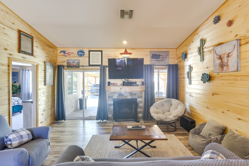 Lovely Bullhead City Retreat w/ Patio & Grill!
