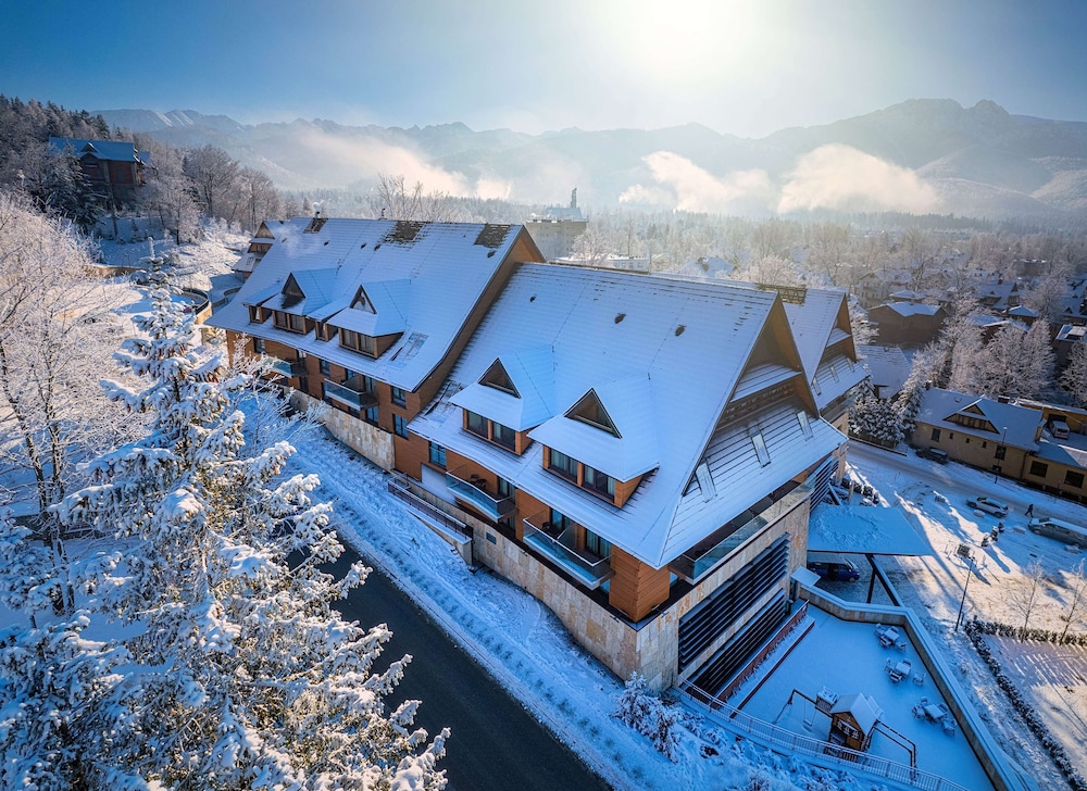 Hotel Radisson Blu Hotel & Residences, Zakopane - Image 1