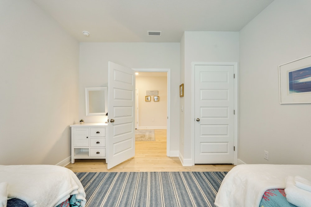 Port St Joe Home w/ Beach & Boardwalk Access!