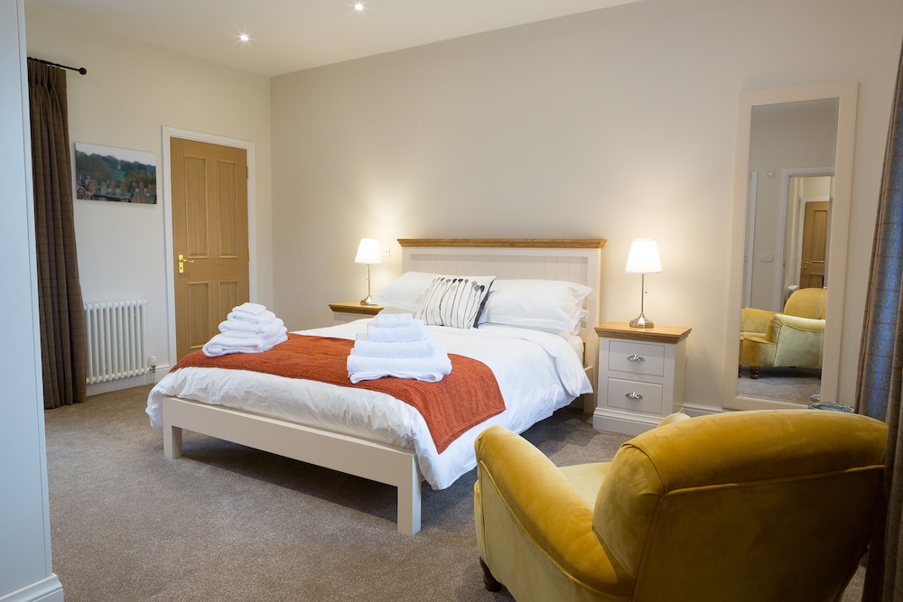 Stylish Apartment with Magnificent Views of Cumbrian Countryside view 4