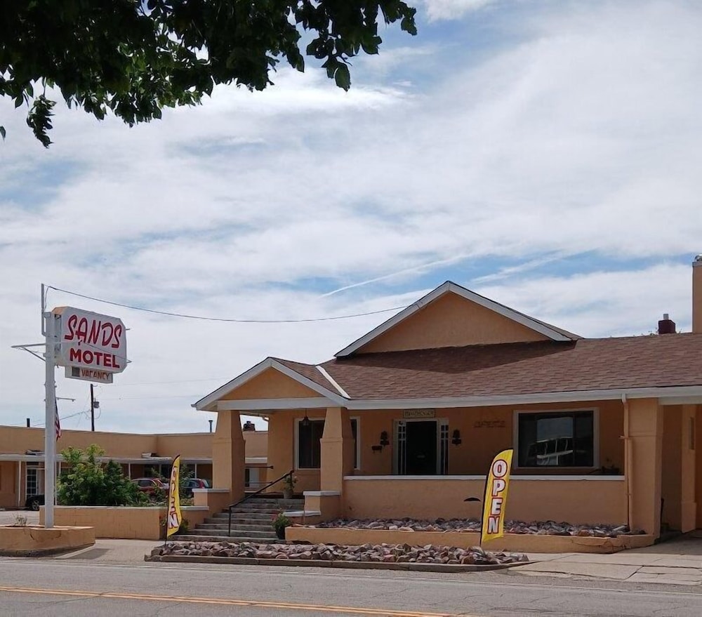 Sands Motel