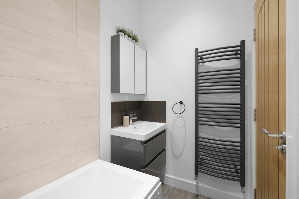 Eastons 1 Bedroom Apt. with Sofa Bed