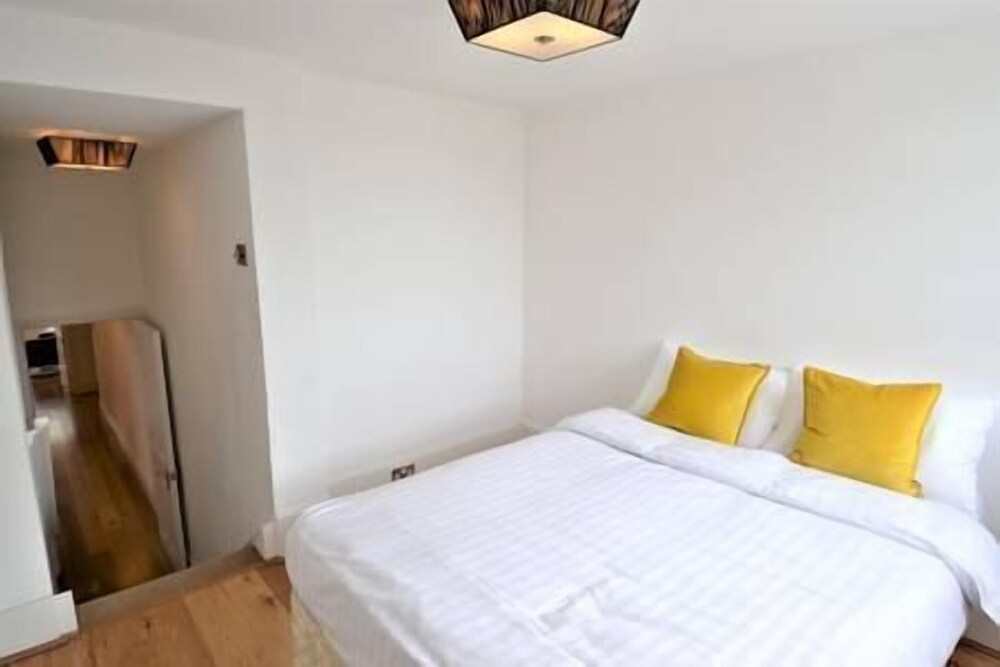 Luxury Hyde Park