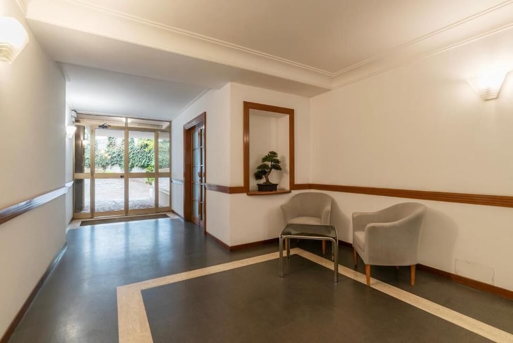 JOIVY Elegant Suites Near Villa Borghese