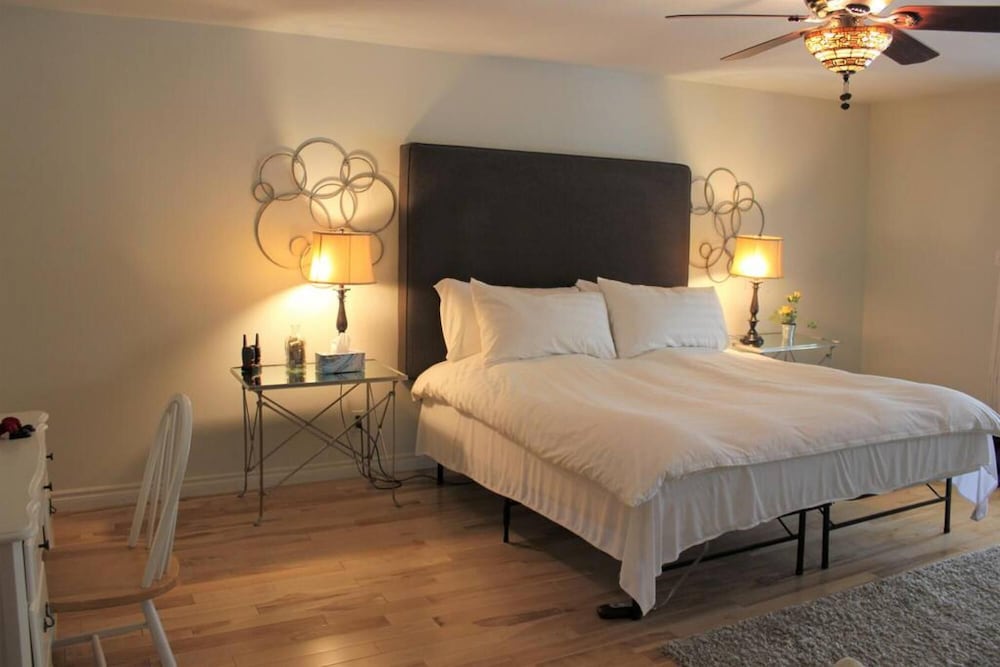 Vineyard House - Waterview Suite in Picton - Image 3