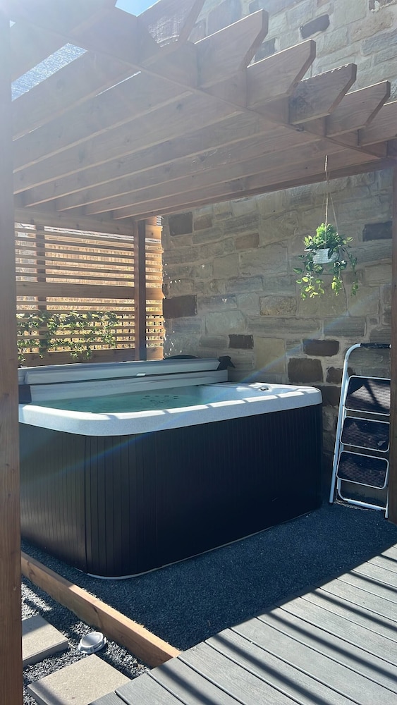 Austin Charm Home by The Key Rentals