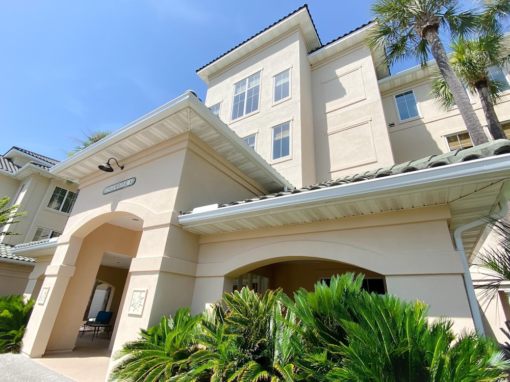 Barefoot Resort by Palmetto Vacations