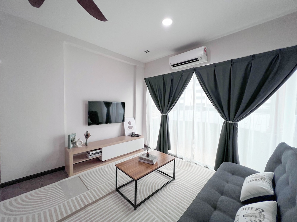 MH Maison by Manhattan Group