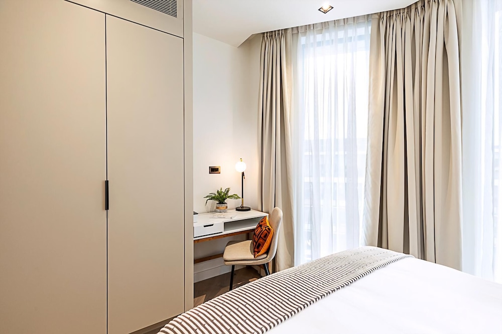 Elegant Flat in Notting Hill's Heartbeat