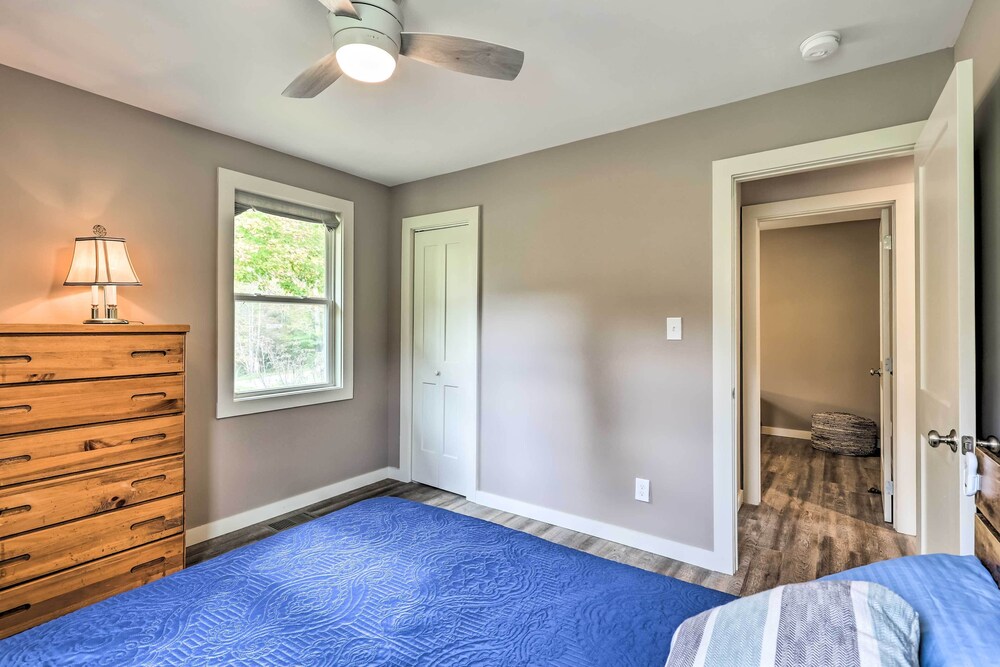 Newland Retreat w/ Creek, Near Hiking + Wineries! view 4