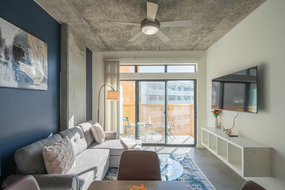 ROVE LIVING/KL - Roosevelt Point