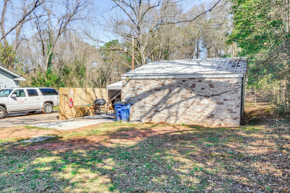 1 Mi to Dtwn & UGA Campus: Cozy Athens Getaway!