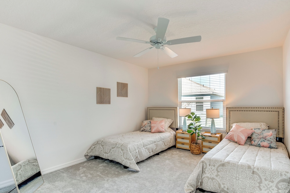The Villages Golf Escape: Home w/ Pool Access!