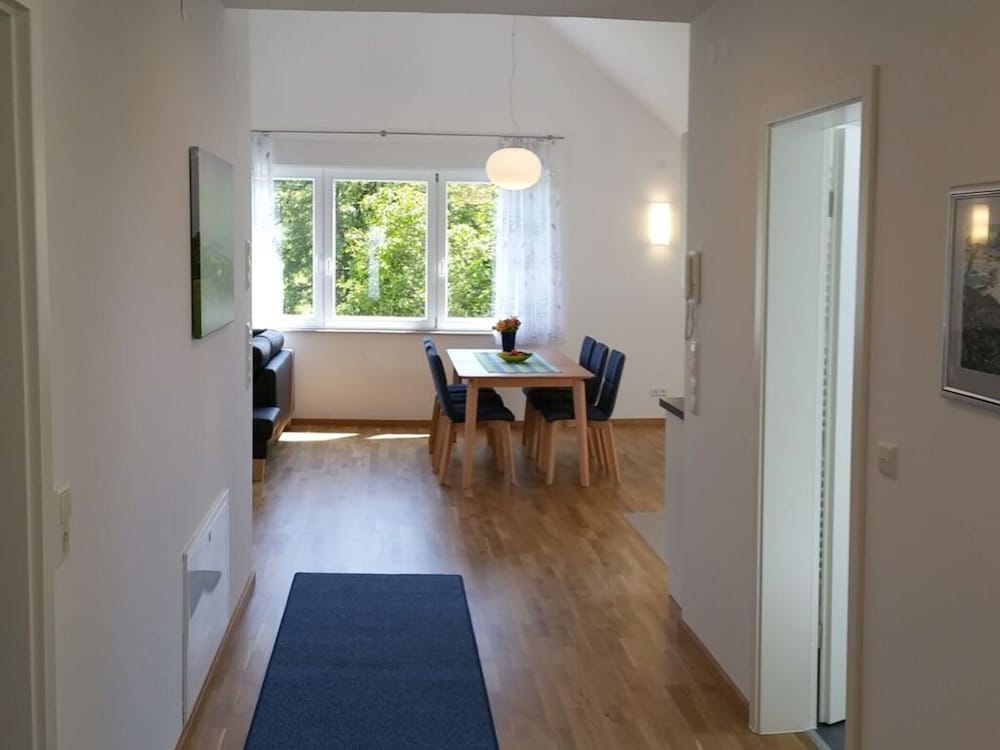 Beech Modern Retreat