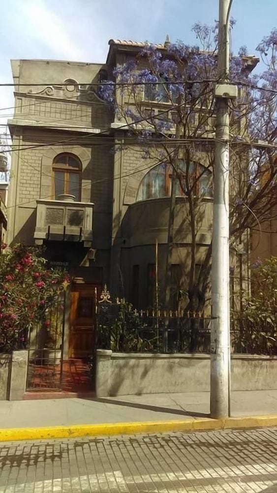 Paris Hostal Boutique