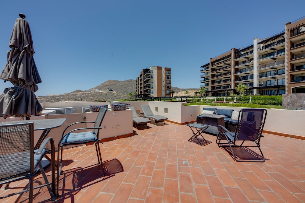 Casa Verde in Cabo San Lucas - 3 Mi to Marina! view 4