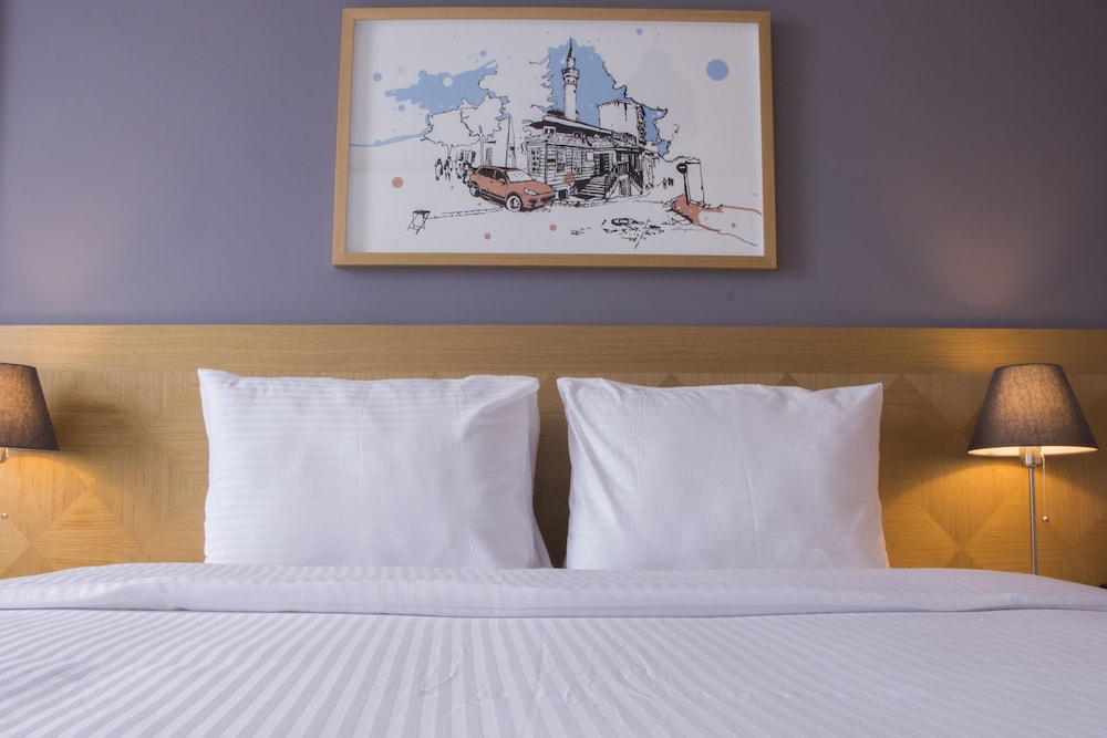 Four-G Hotel - Image 37