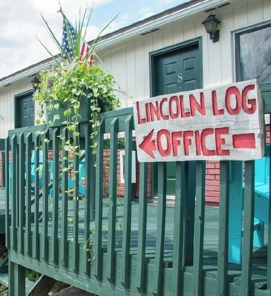 Lincoln Log Colony