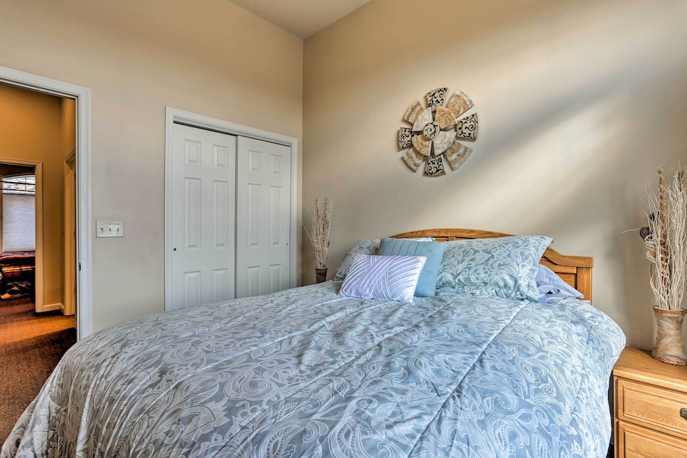 Townhome w/ Grill < 1 Mi to Big Boulder Mountain view 5