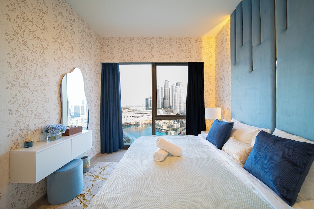 One Lux Stay Grande Signature Residences