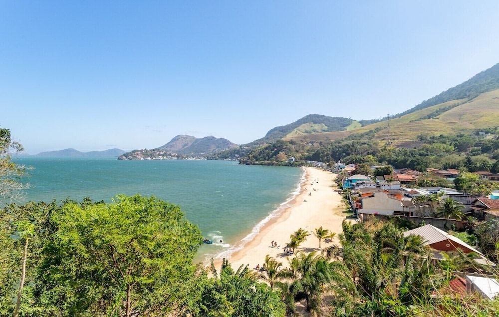 Loft com Varanda e Vista Para o mar em Mangaratiba
