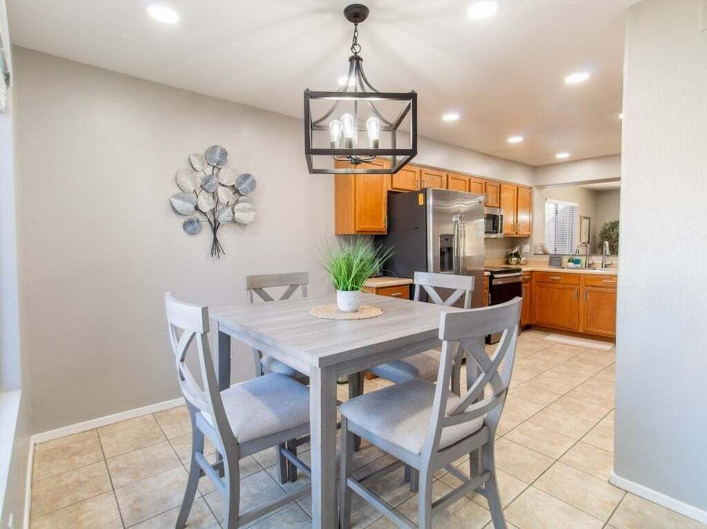 Casa Aria 4br Home & Heated Pool 4 Bedroom Home
