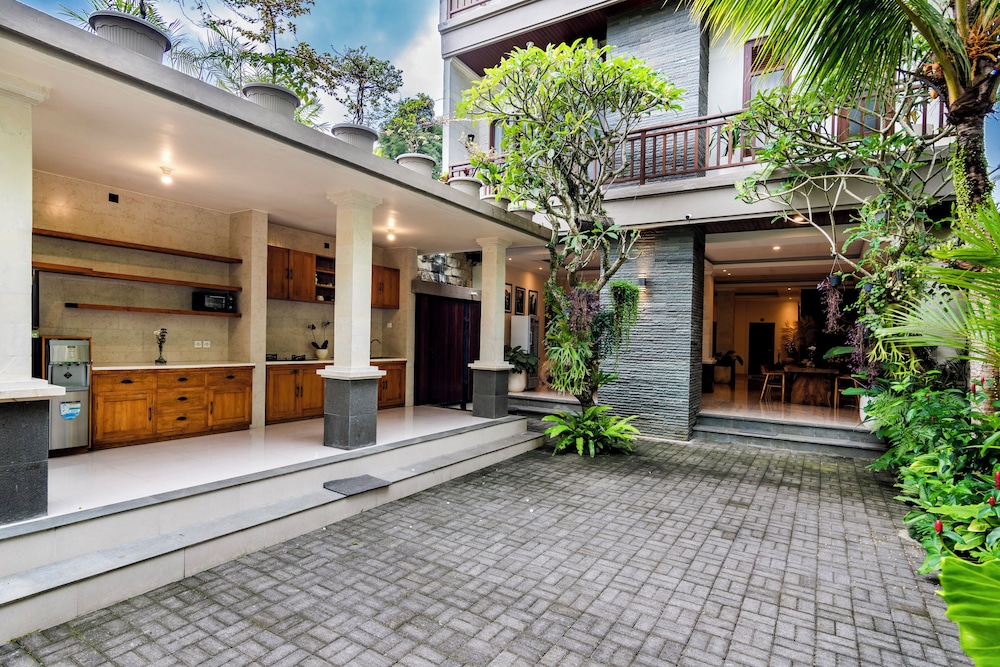 Oka Suite Ubud by Dhananjaya Hospitality