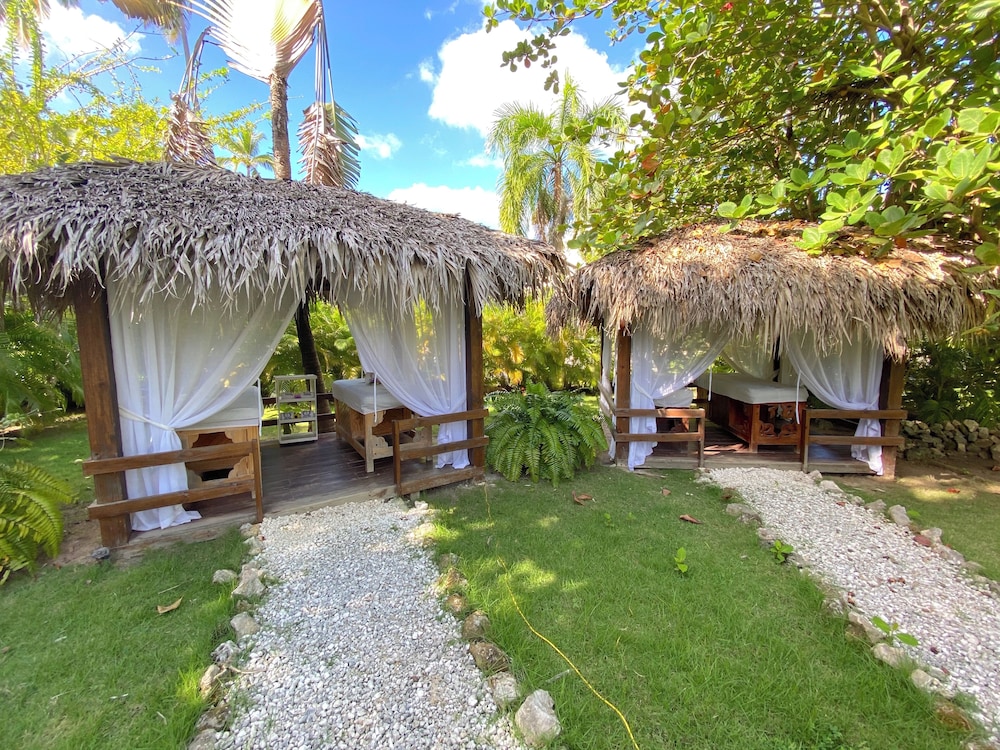 TROPICAL VILLAS playa LOS CORALES