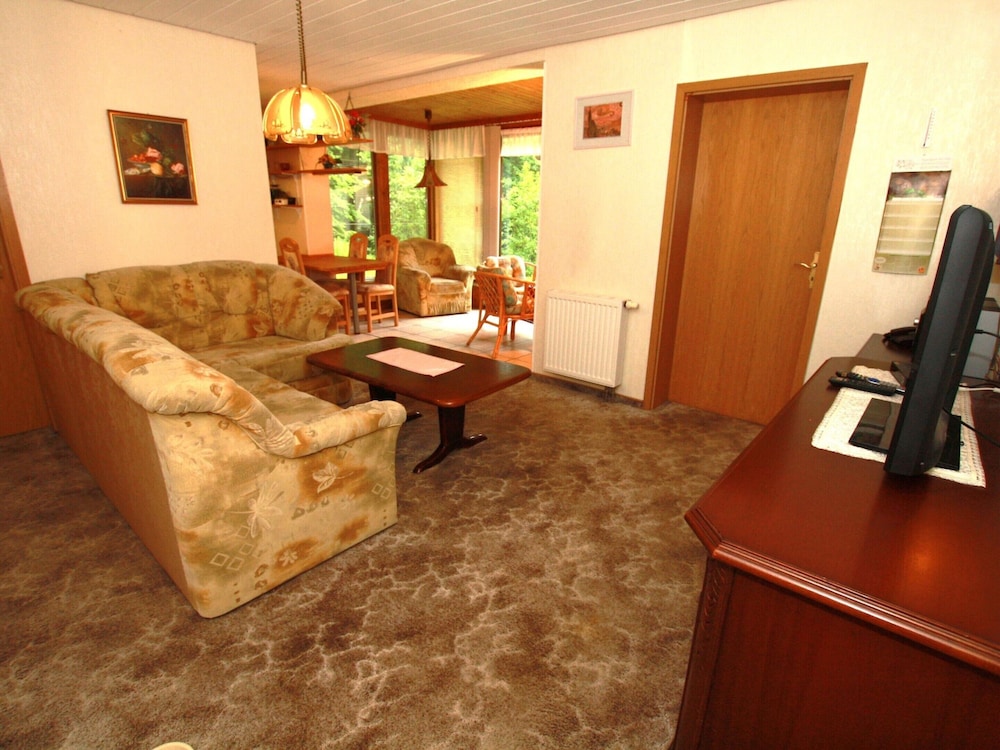 Schone Ferienwohnung mit Terrasse, Altenberg