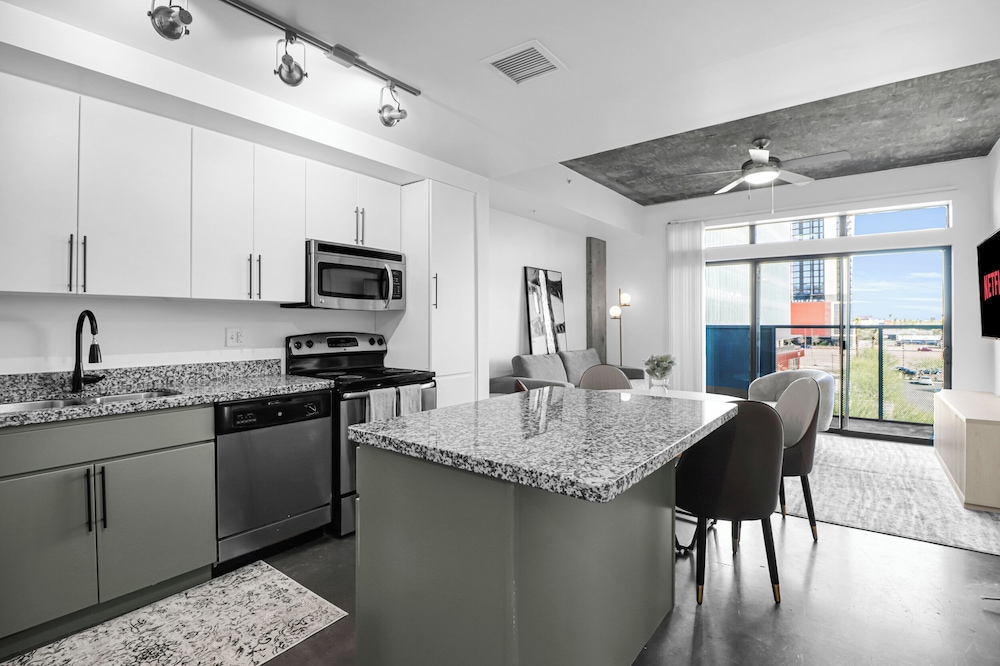 Phoenix Urban Luxury Escape