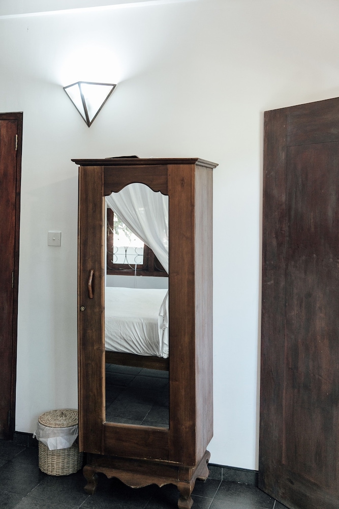 Bedspace Unawatuna
