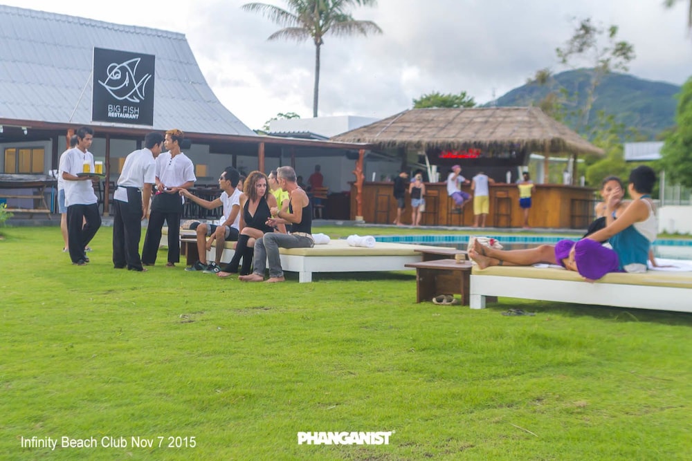 INFINITY Beach Club - Hostel
