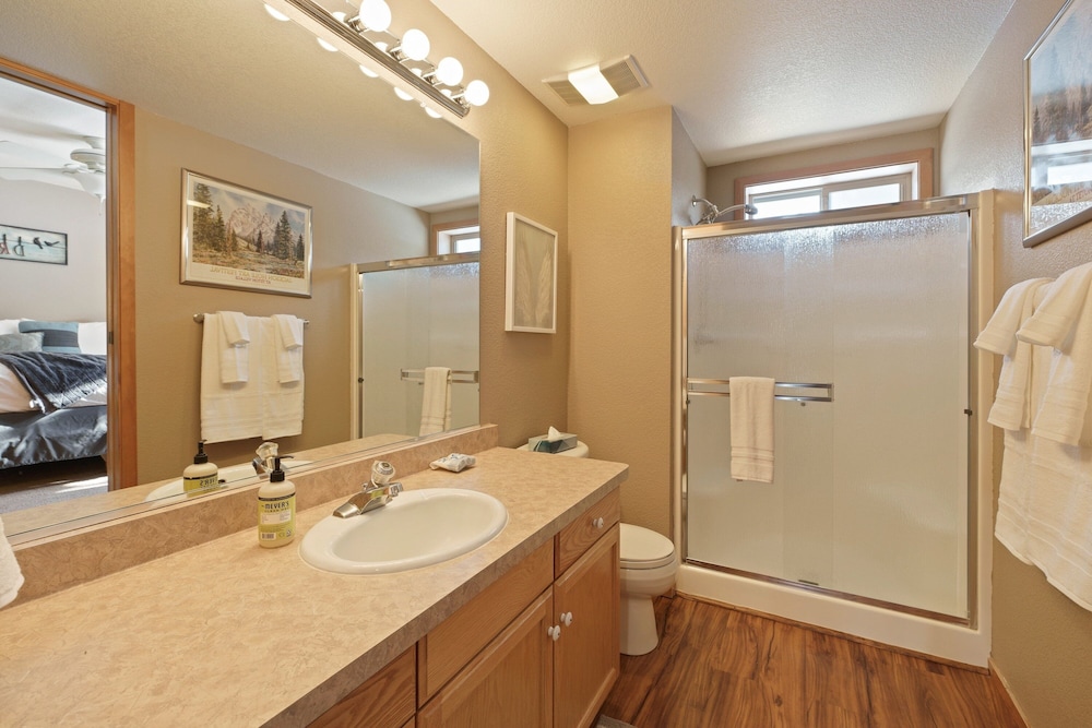 8 Umpqua Ln 4 Bedroom Home