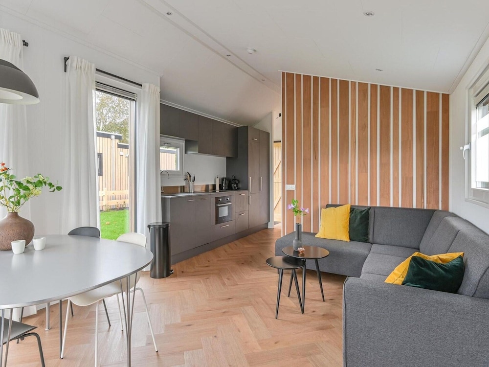 Chalet in Dutch Park With Garden and Terrace