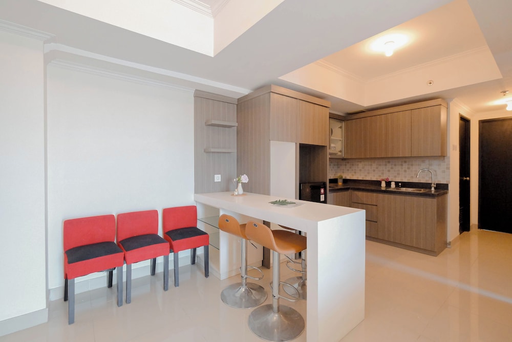 2Br Near Mrt Station At The Wave Kuningan