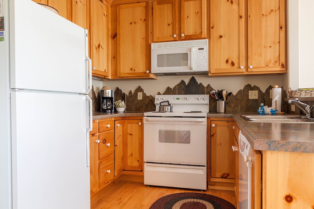Snake River Village #29 by Summit County Mountain Retreats view 5