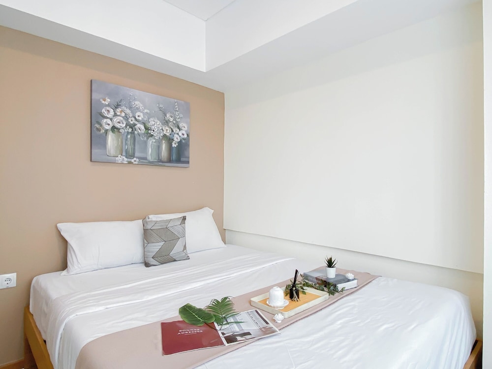 Modern 2Br At Meikarta Apartment Near Aeon Delta Mas