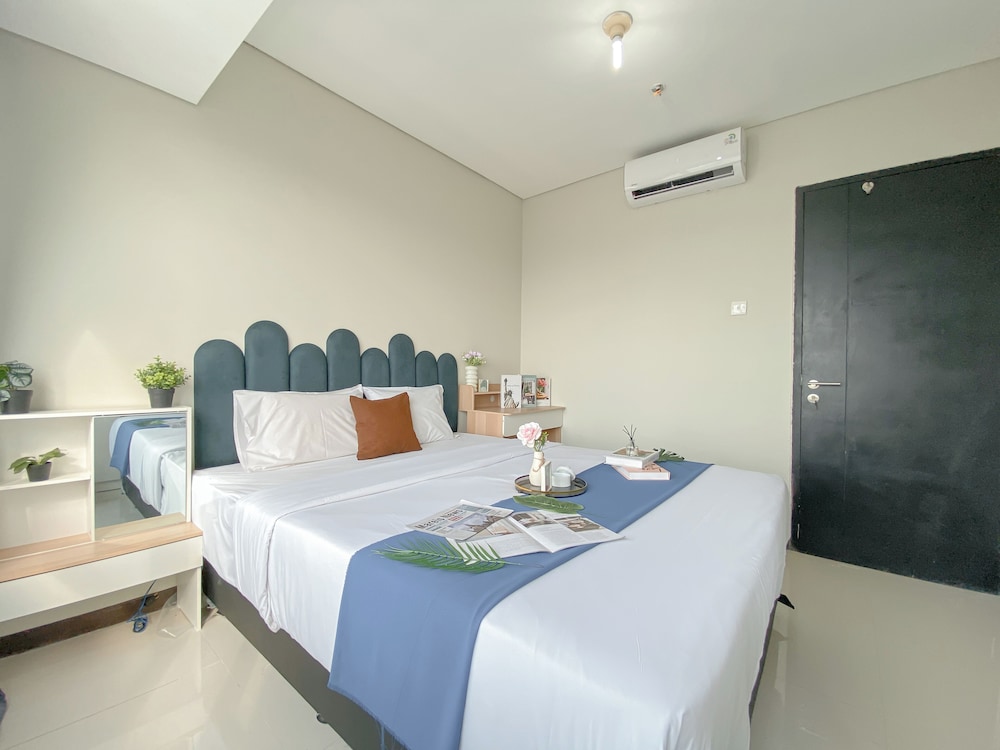 Brand New And Restful 2Br At Nifarro Park Apartment