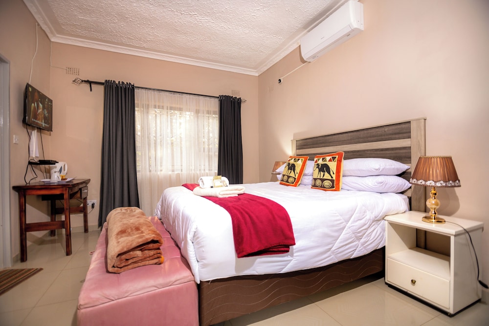 Lulu Guest Lodge
