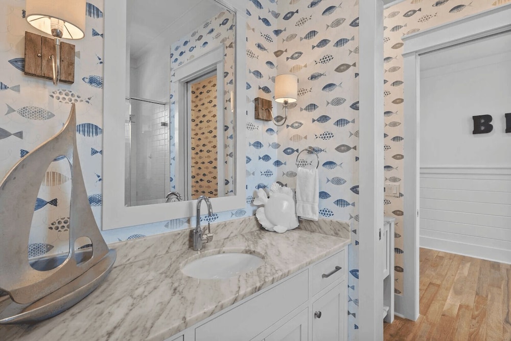 Watercolor 75 by Avantstay Luxury Private Pool + Bonfires