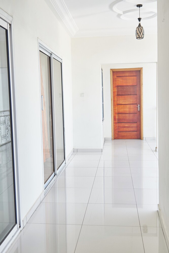 Luxe Guest House