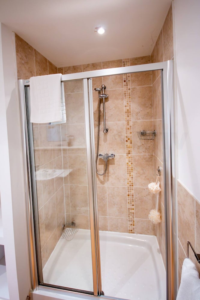 2 Bed Seapoint Birchington Escape By Adliv