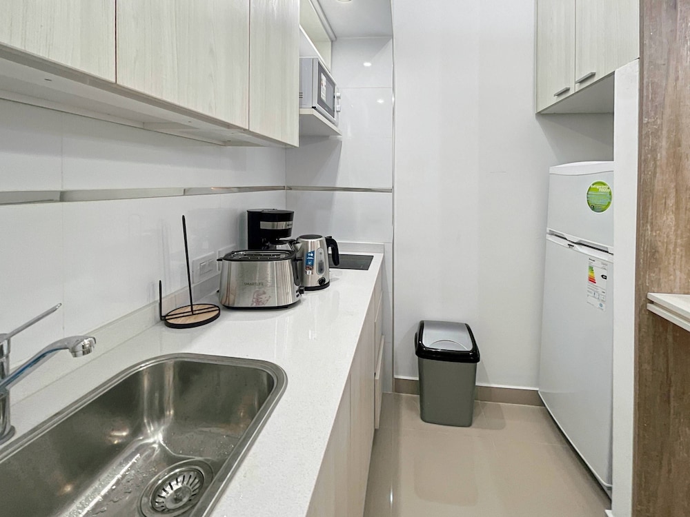 Ayres Suites Moreno